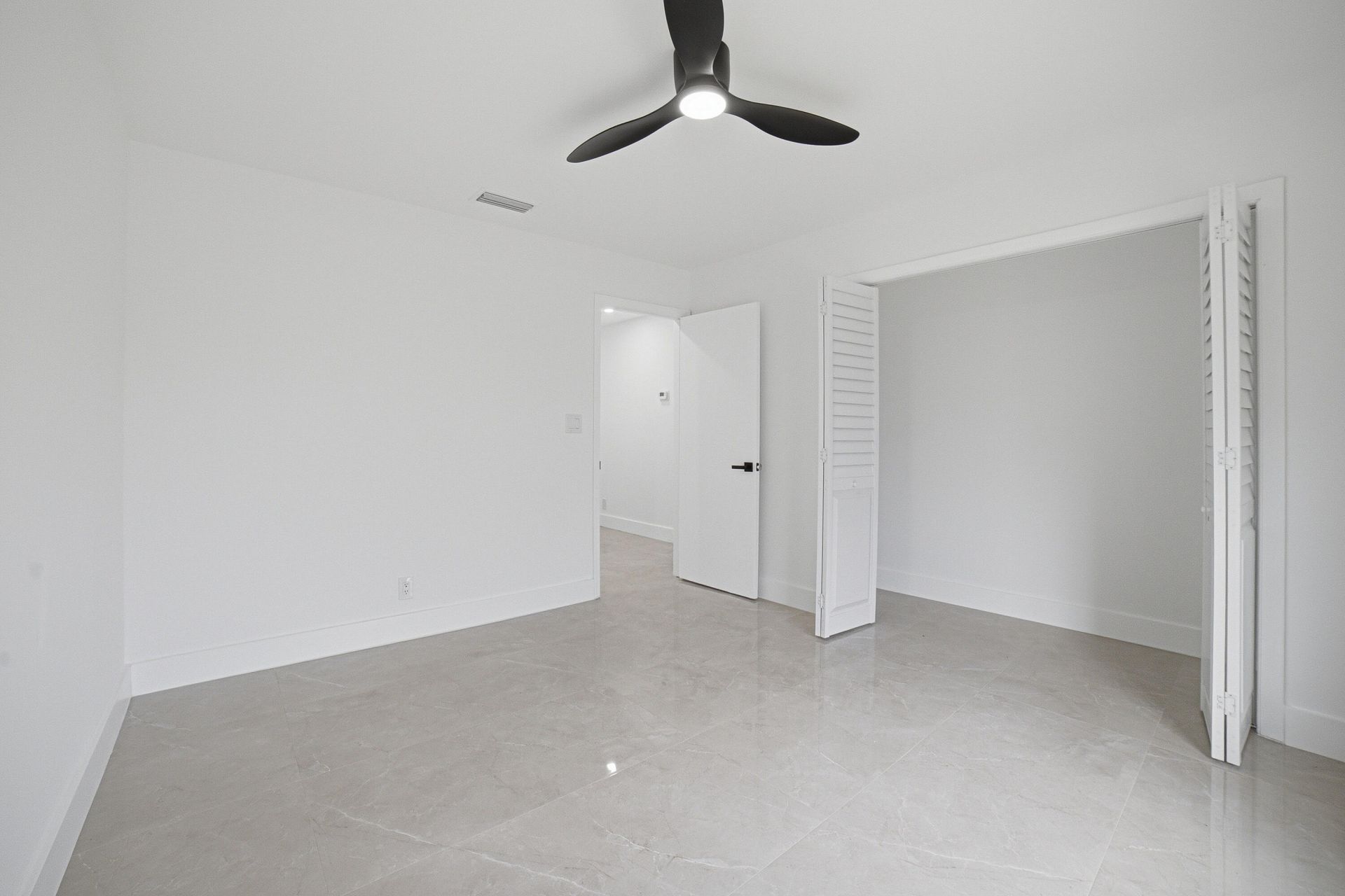 110 NW 6th Avenue, Dania Beach, FL 33004 Photo
