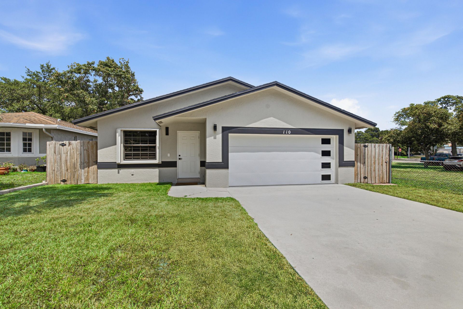 110 NW 6th Avenue, Dania Beach, FL 33004 Photo