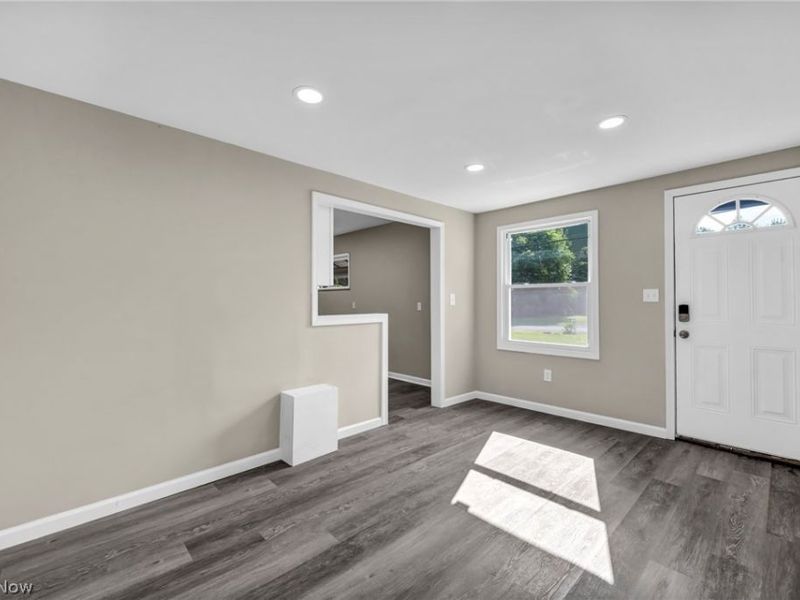 12215 National Drive, Grafton, OH 44044 Photo 16