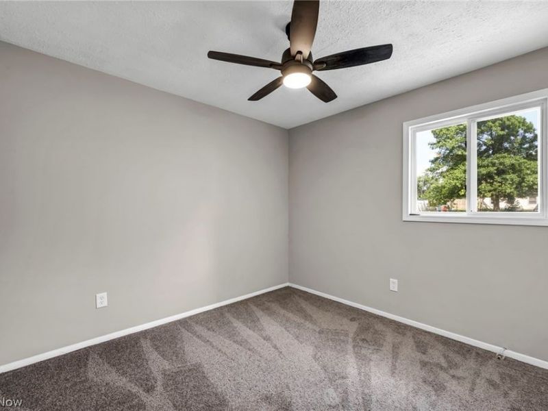 12215 National Drive, Grafton, OH 44044 Photo 25