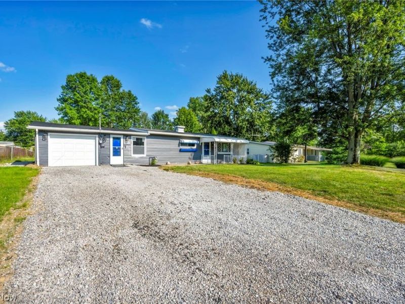 12215 National Drive, Grafton, OH 44044 Photo 4