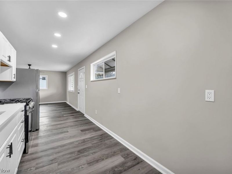 12215 National Drive, Grafton, OH 44044 Photo 8