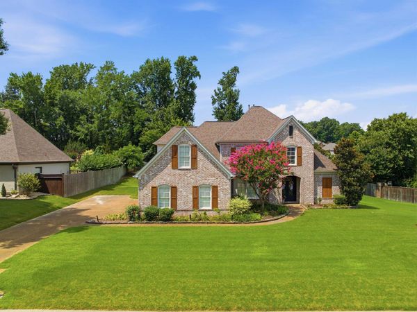 10259 E HERONS NEST CV E, Lakeland, TN 38002