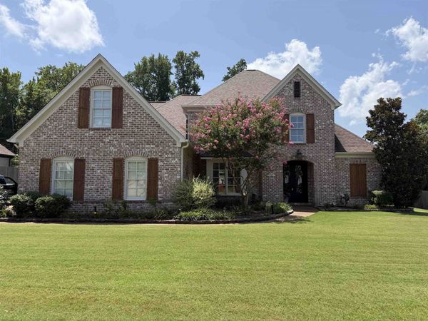 10259 E HERONS NEST CV E, Lakeland, TN 38002