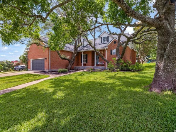 29607 FAIRWAY BLUFF DR, Boerne, TX 78015