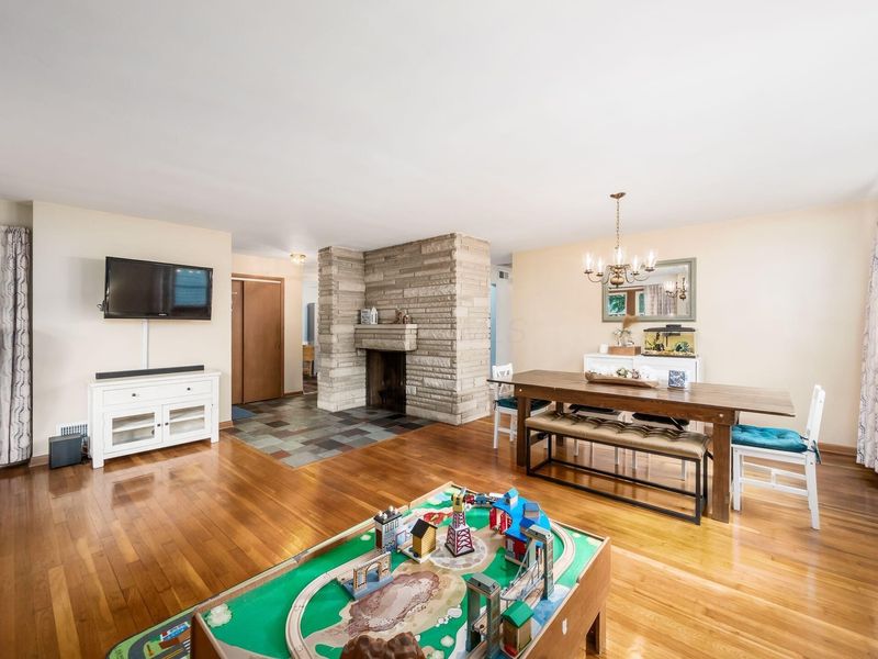 1170 Shady Hill Drive, Columbus, OH 43221 Photo 7