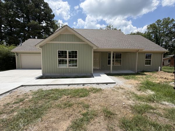 257 Hendrixon Drive , Manchester, TN 37355