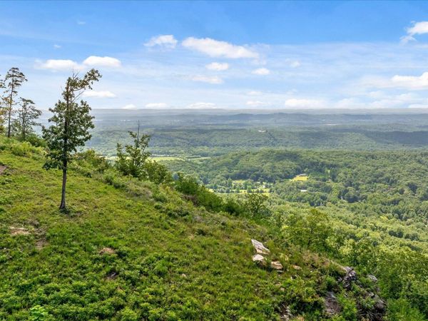 1134 Ransom Point Road , Signal Mountain, TN 37377