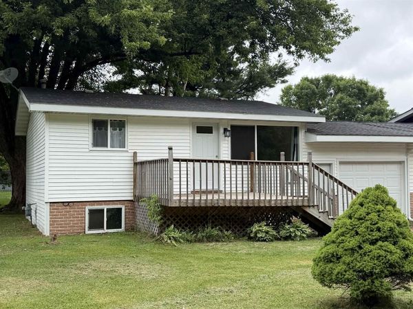 406 E LINDEN STREET, Abbotsford, WI 54405