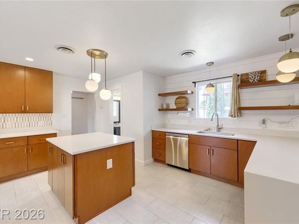 1620 S 15th Street, Las Vegas, NV 89104