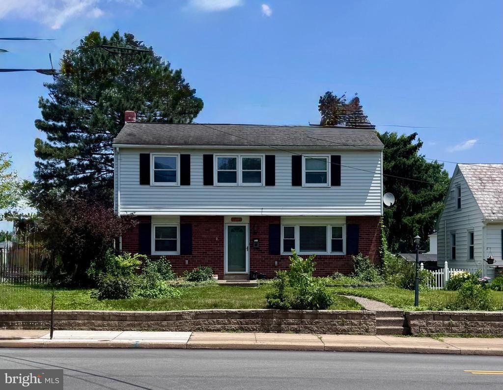 139 N MAIN STREET , HATFIELD, PA 19440