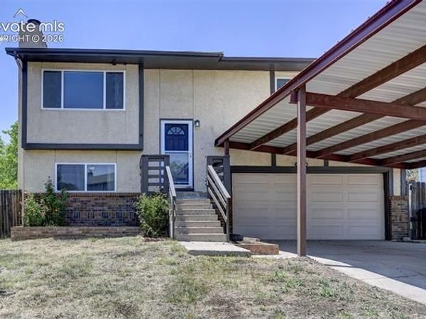 2150 Heathercrest Drive, Colorado Springs, CO 80915