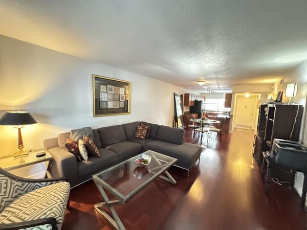 621 E Woolbright Road, Unit 202, Boynton Beach, FL 33435