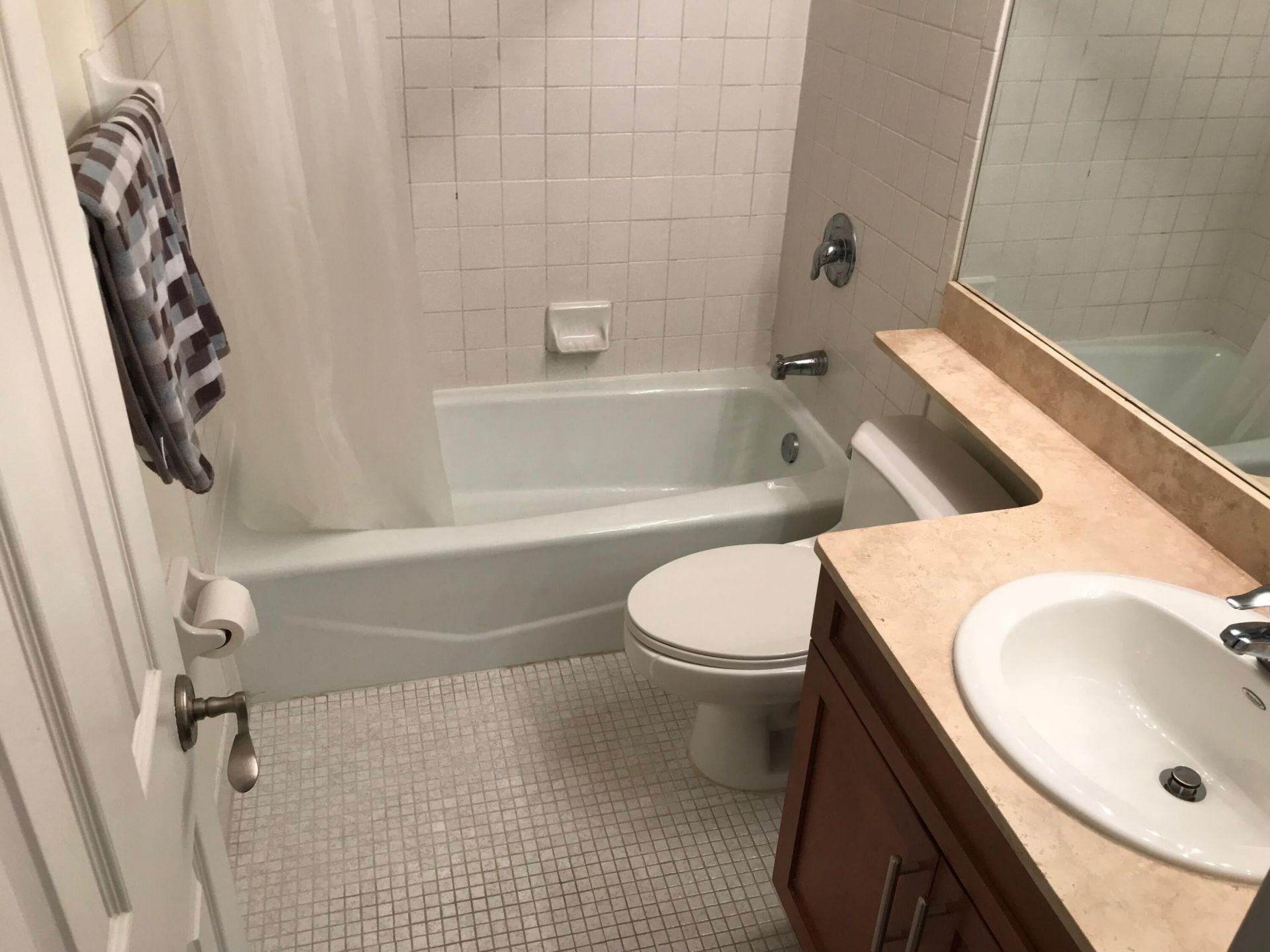 621 E Woolbright Road, Unit 202, Boynton Beach, FL 33435 Photo