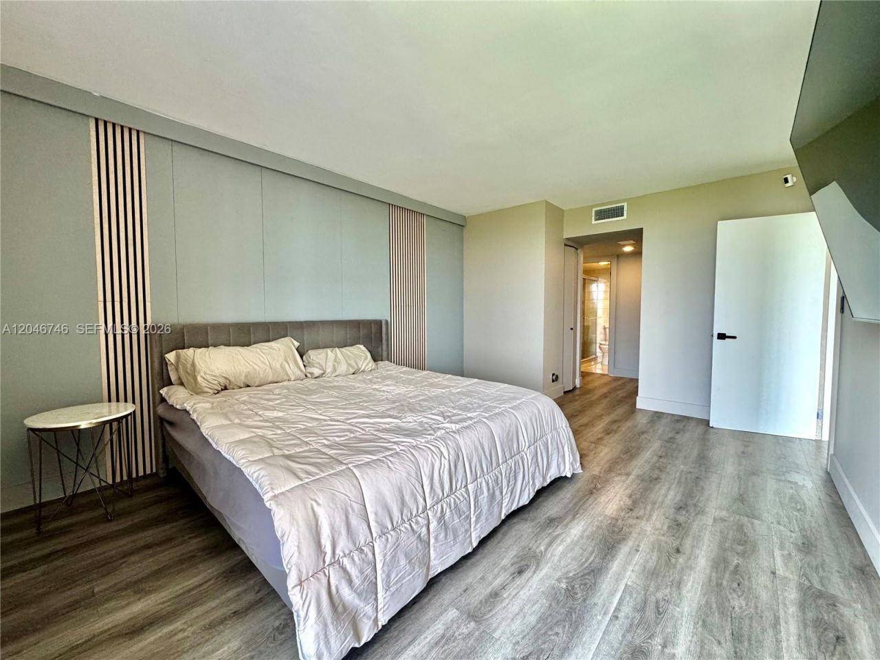 20379 W Country Club Dr , Unit 1537, Aventura, FL 33180 Photo