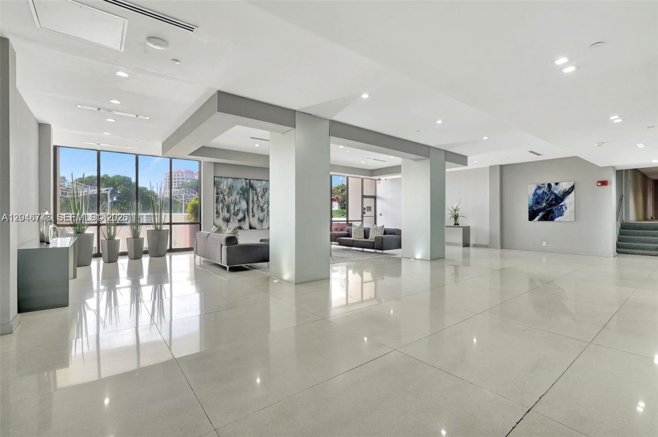 20379 W Country Club Dr , Unit 1537, Aventura, FL 33180 Photo