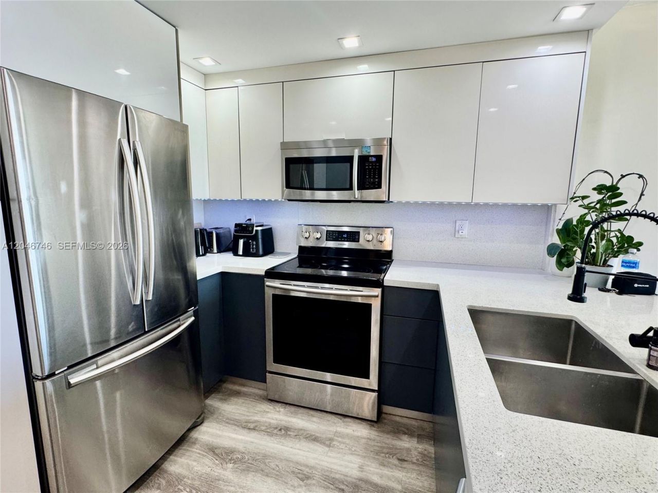 20379 W Country Club Dr , Unit 1537, Aventura, FL 33180 Photo