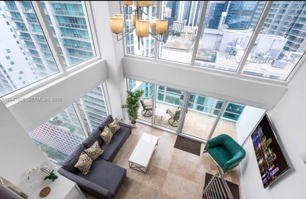 41 SE 5th St , Unit 1702, Miami, FL 33131 Photo