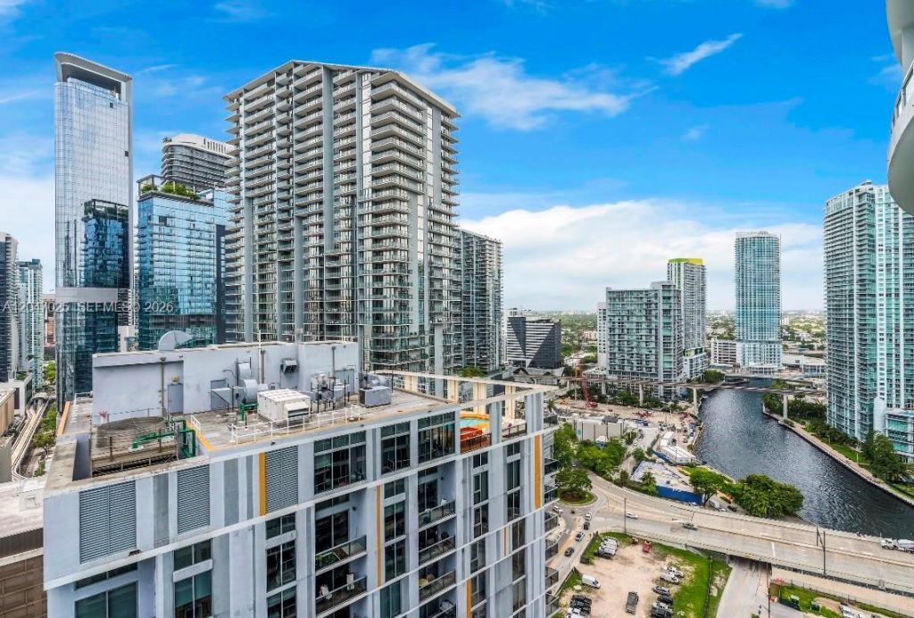 41 SE 5th St , Unit 1702, Miami, FL 33131 Photo
