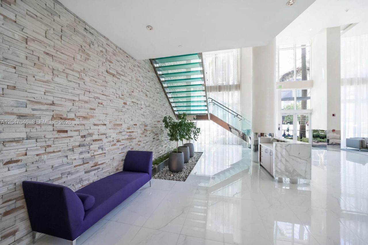 41 SE 5th St, Unit 908, Miami, FL 33131 Photo
