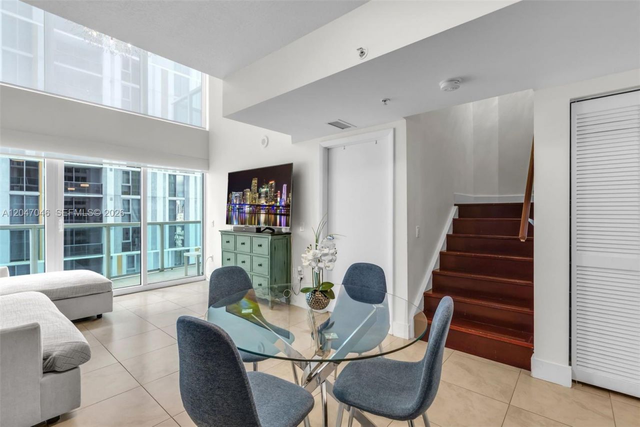 41 SE 5th St, Unit 908, Miami, FL 33131 Photo
