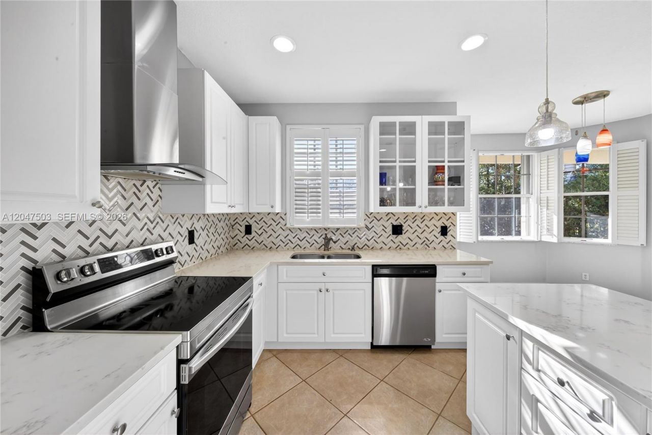 1325 Chenille Cir , Weston, FL 33327 Photo