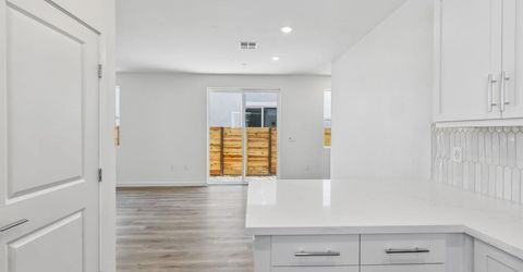 6425 Ventris Walk, Sacramento, CA 95823 Photo