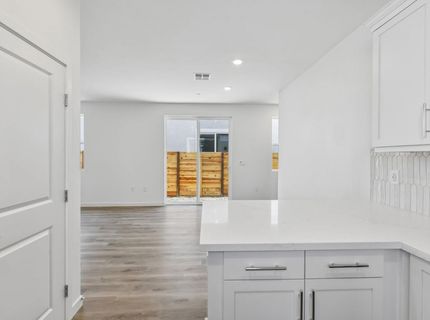 6425 Ventris Walk, Sacramento, CA 95823 Photo
