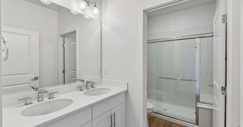 6425 Ventris Walk, Sacramento, CA 95823 Photo