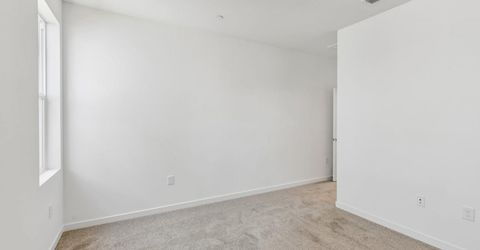 6425 Ventris Walk, Sacramento, CA 95823 Photo