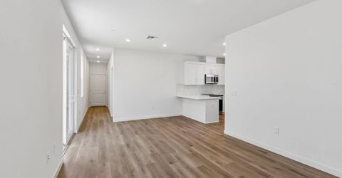 6425 Ventris Walk, Sacramento, CA 95823 Photo