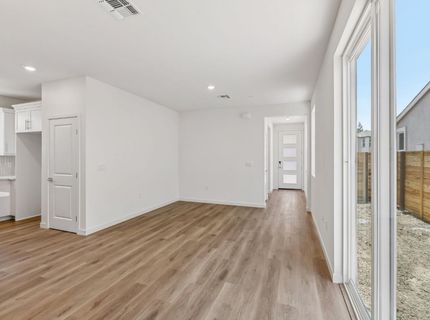6425 Ventris Walk, Sacramento, CA 95823 Photo