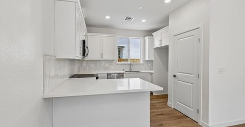 6425 Ventris Walk, Sacramento, CA 95823 Photo
