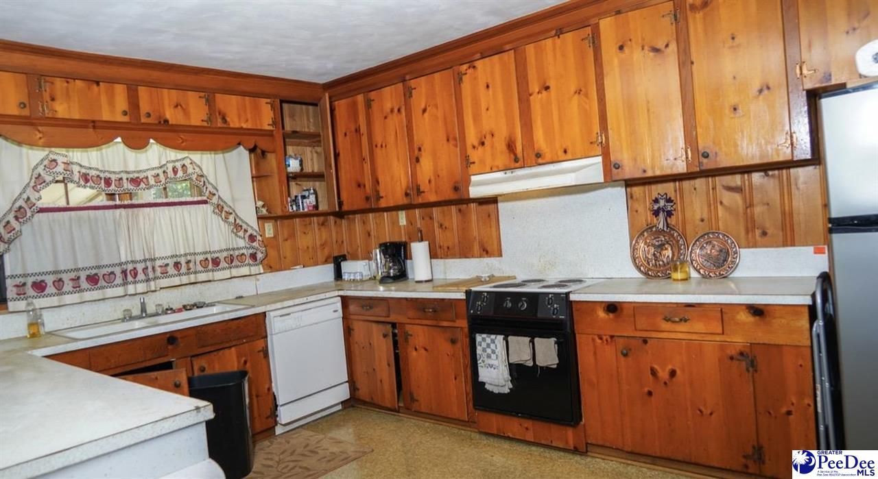 451 Dudley Rd Photo 13