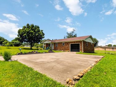 1231 U.S. 127 , Russell Springs, KY 42642