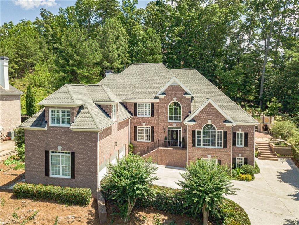 8190 Royal Troon Dr, Duluth, GA 30097 Main Photo