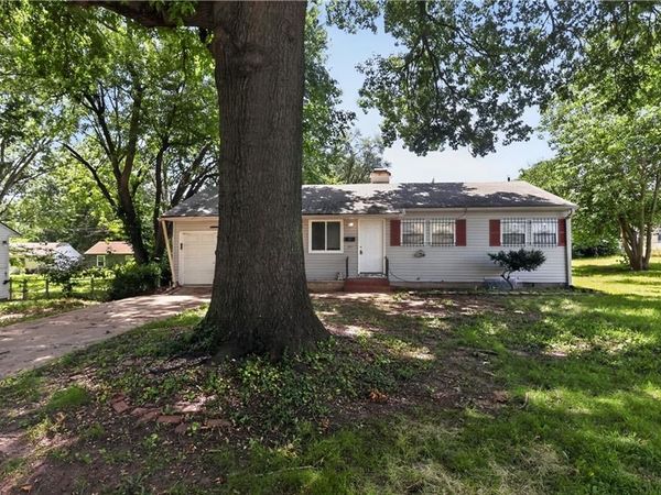 6901 E 113th Terrace, Kansas City, MO 64134