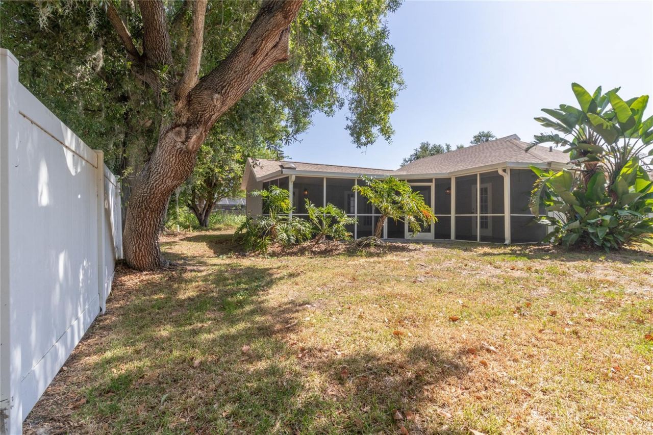 8232 Country Oaks Court , Sarasota, FL 34243 Photo