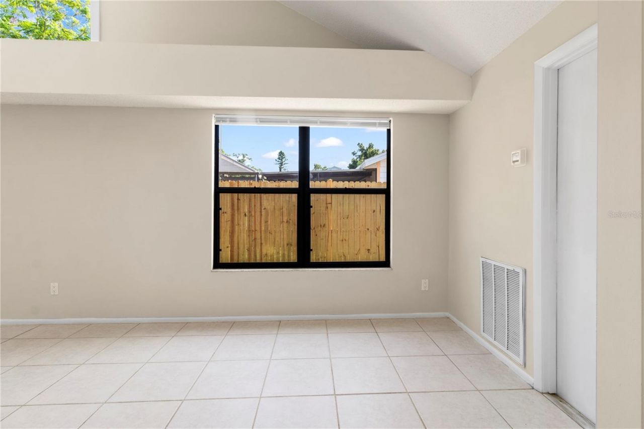 8232 Country Oaks Court , Sarasota, FL 34243 Photo