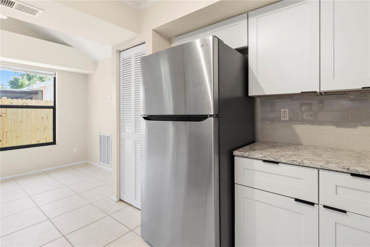 8232 Country Oaks Court , Sarasota, FL 34243 Photo