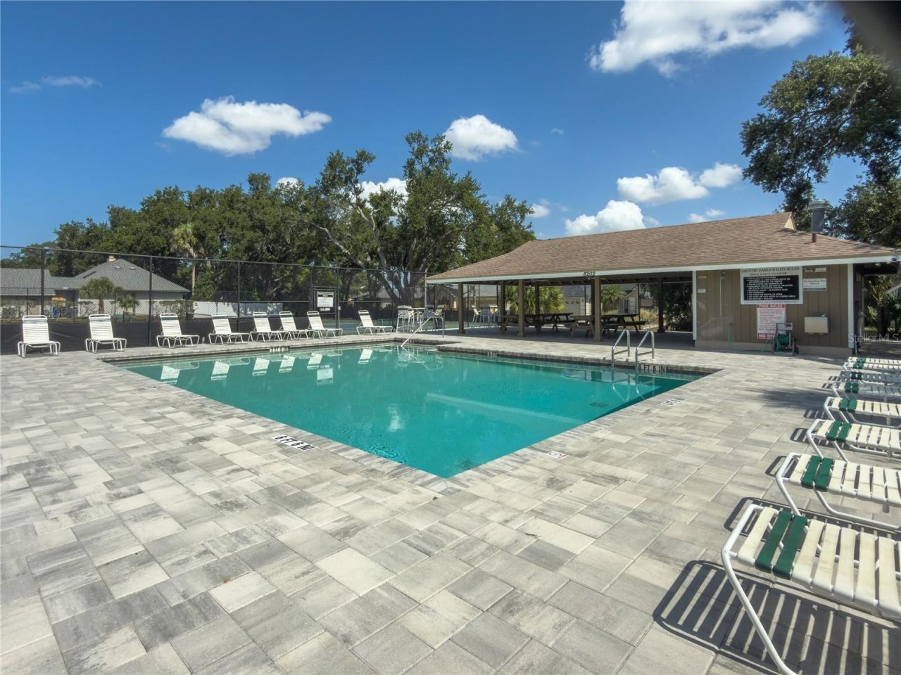 8232 Country Oaks Court , Sarasota, FL 34243 Photo