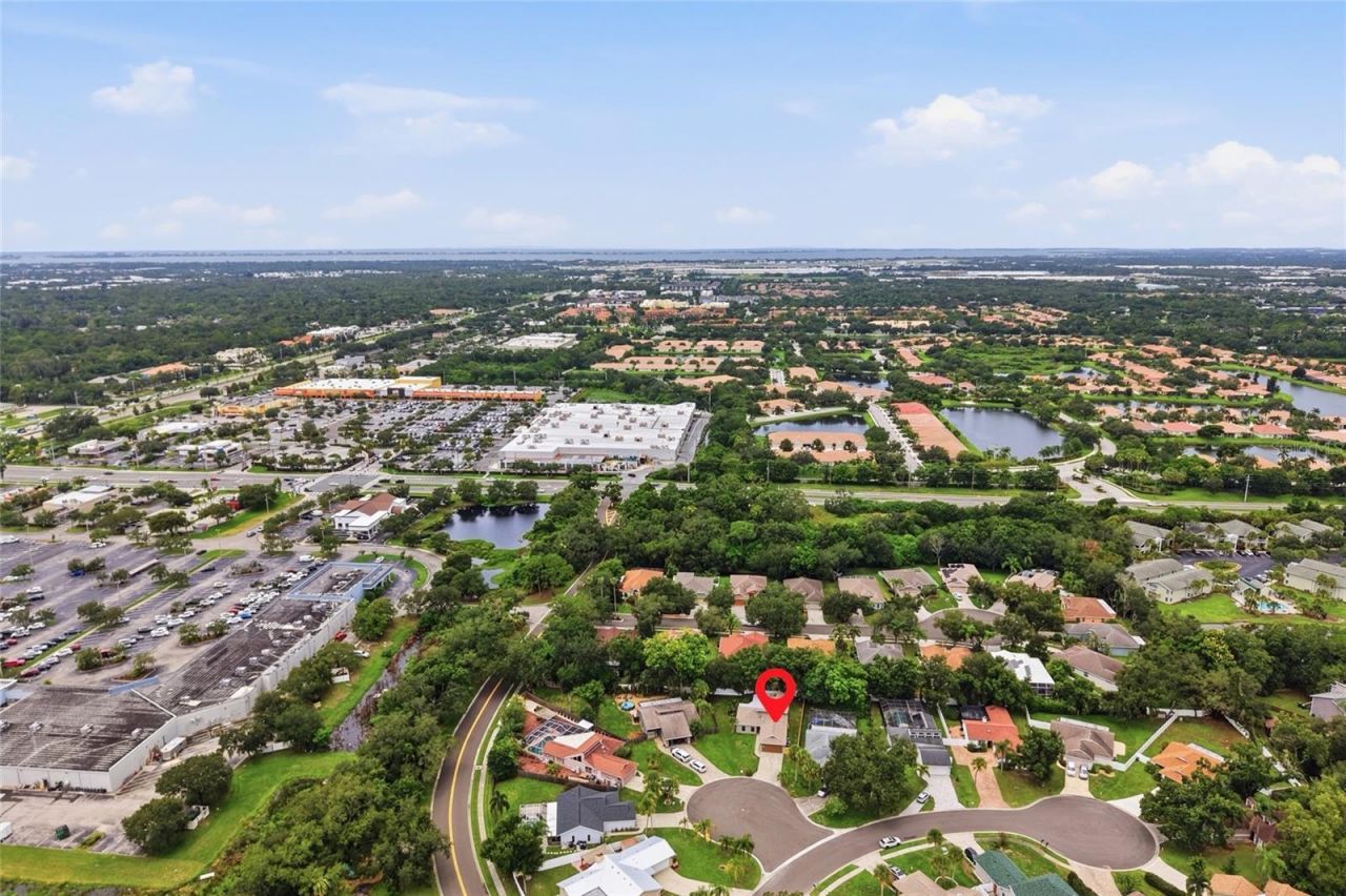 8232 Country Oaks Court, Sarasota, FL 34243 Photo