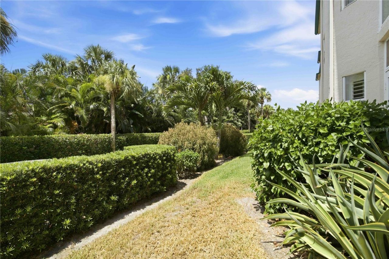 7301 29th Avenue Dr W, Unit 105, Bradenton, FL 34209 Photo