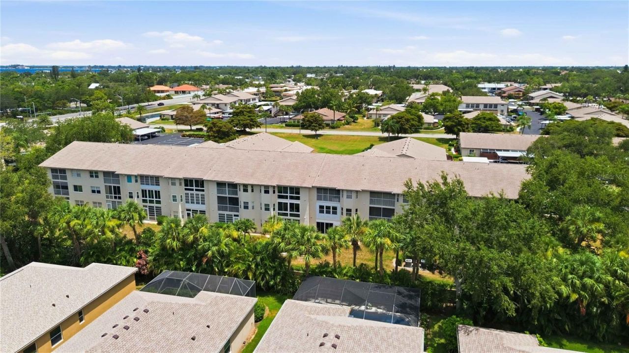 7301 29th Avenue Dr W, Unit 105, Bradenton, FL 34209 Photo