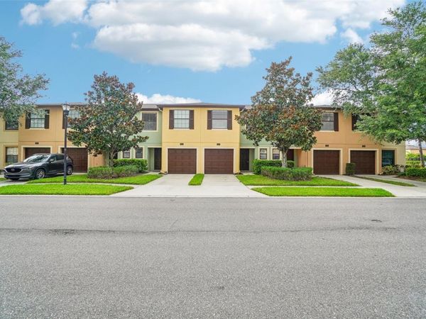 2516 OLEANDER LAKES DRIVE , BRANDON, FL 33511