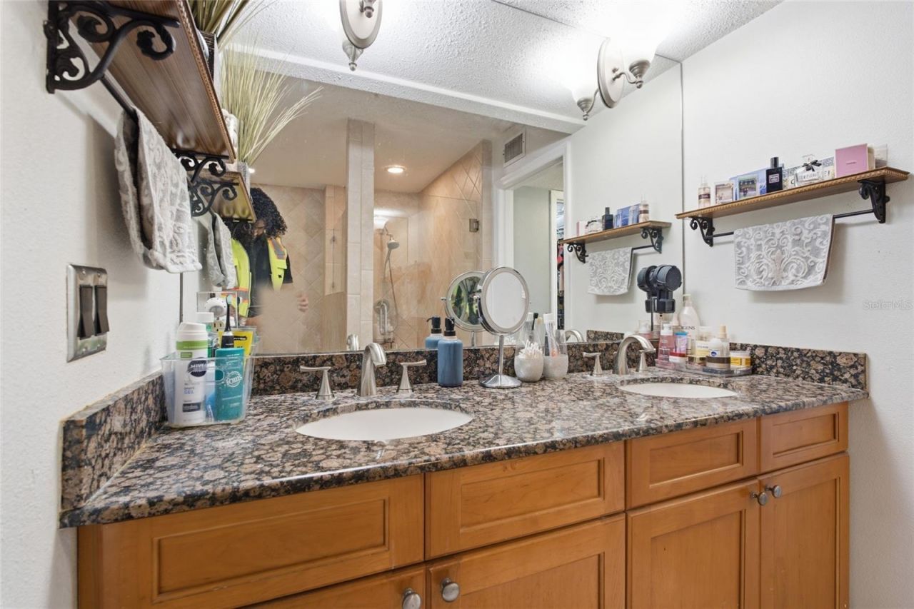 2400 Feather Sound Drive , Unit 313, Clearwater, FL 33762 Photo