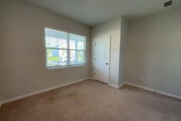 293 W Bradford Pointe Drive photo 4