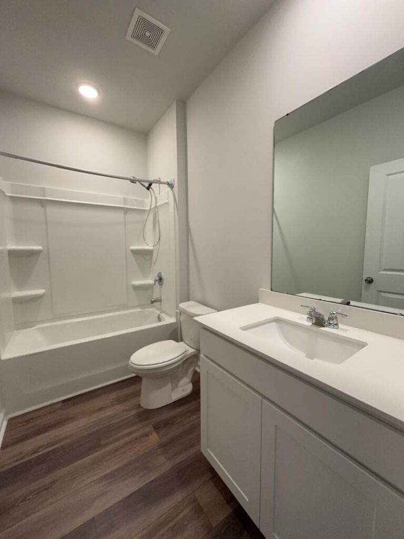 293 W Bradford Pointe Drive Photo 5