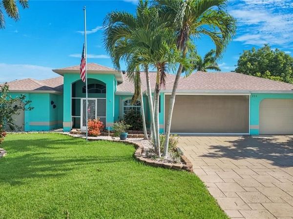 223 NW 5th TER , CAPE CORAL, FL 33993