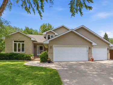13120 55th Avenue N, Plymouth, MN 55442